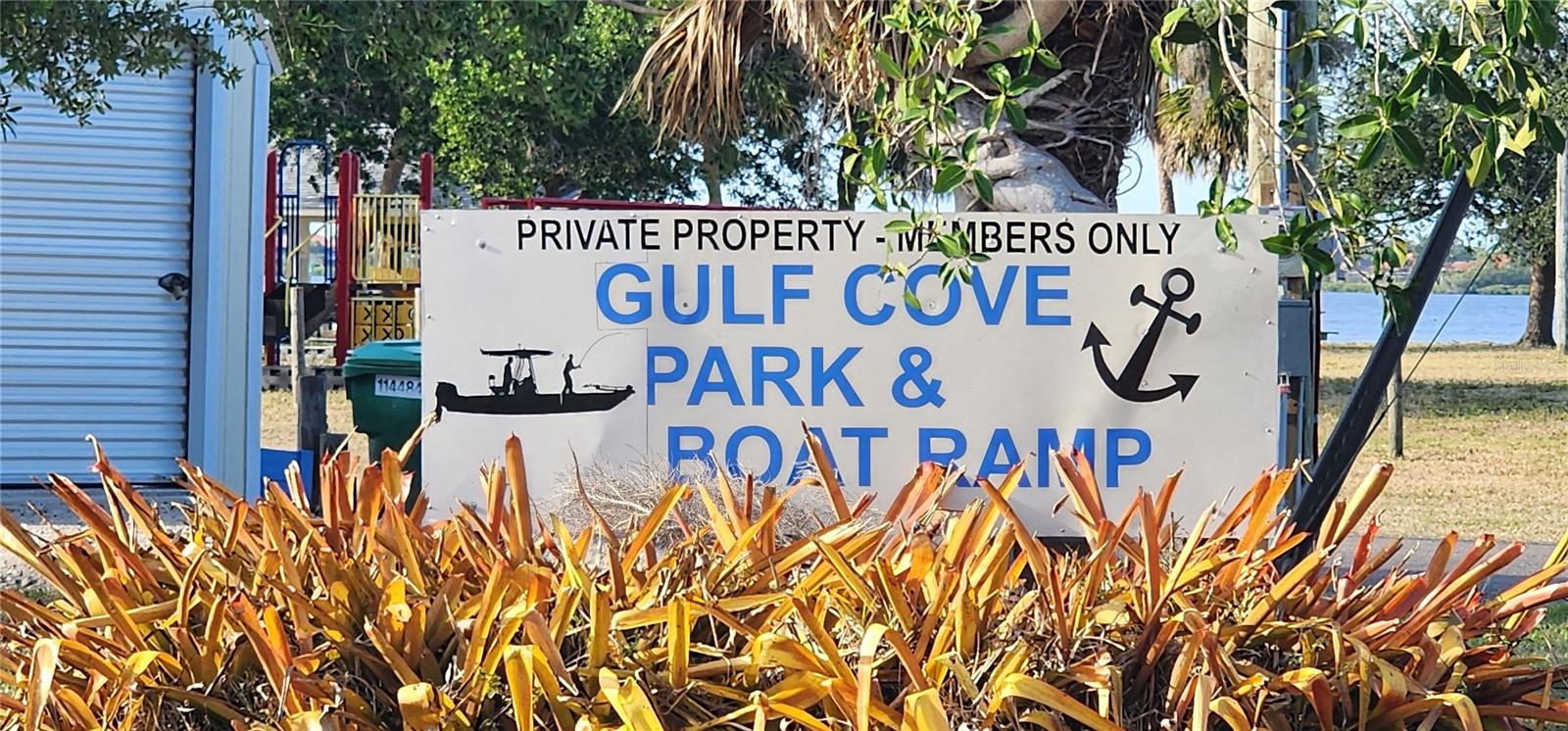 Image 16 of 21 For 12092 Beiman Avenue