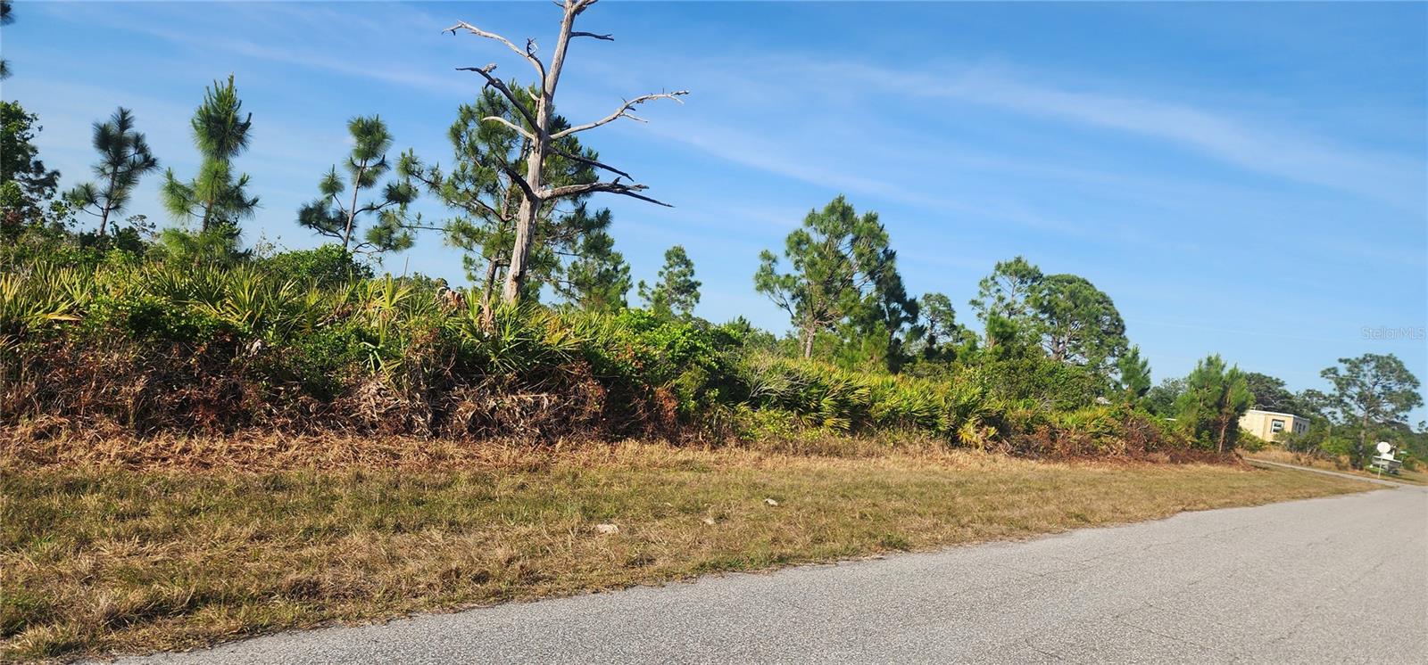 Image 3 of 21 For 12092 Beiman Avenue