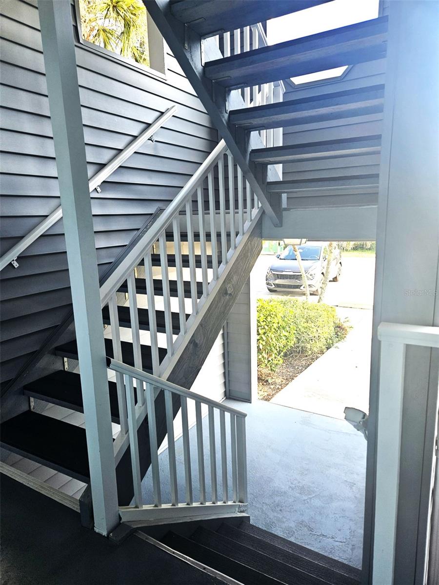 Image 21 of 29 For 4410 Warren Avenue 206