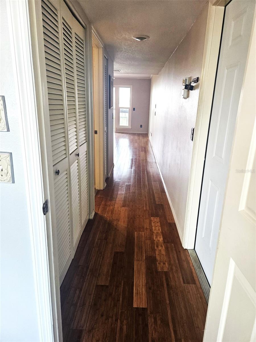 Image 9 of 29 For 4410 Warren Avenue 206