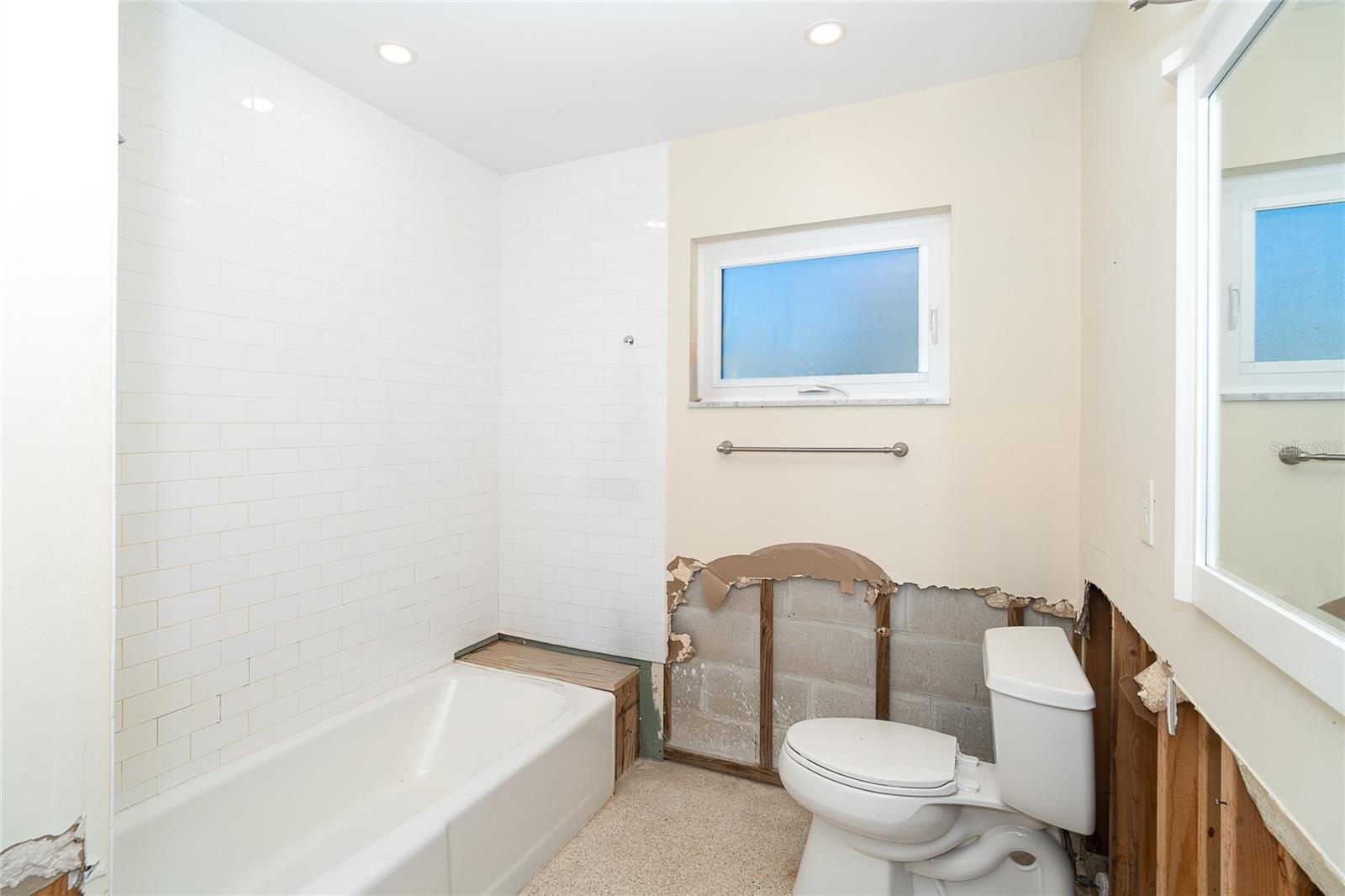 Image 13 of 45 For 4093 Pelican Shores Circle