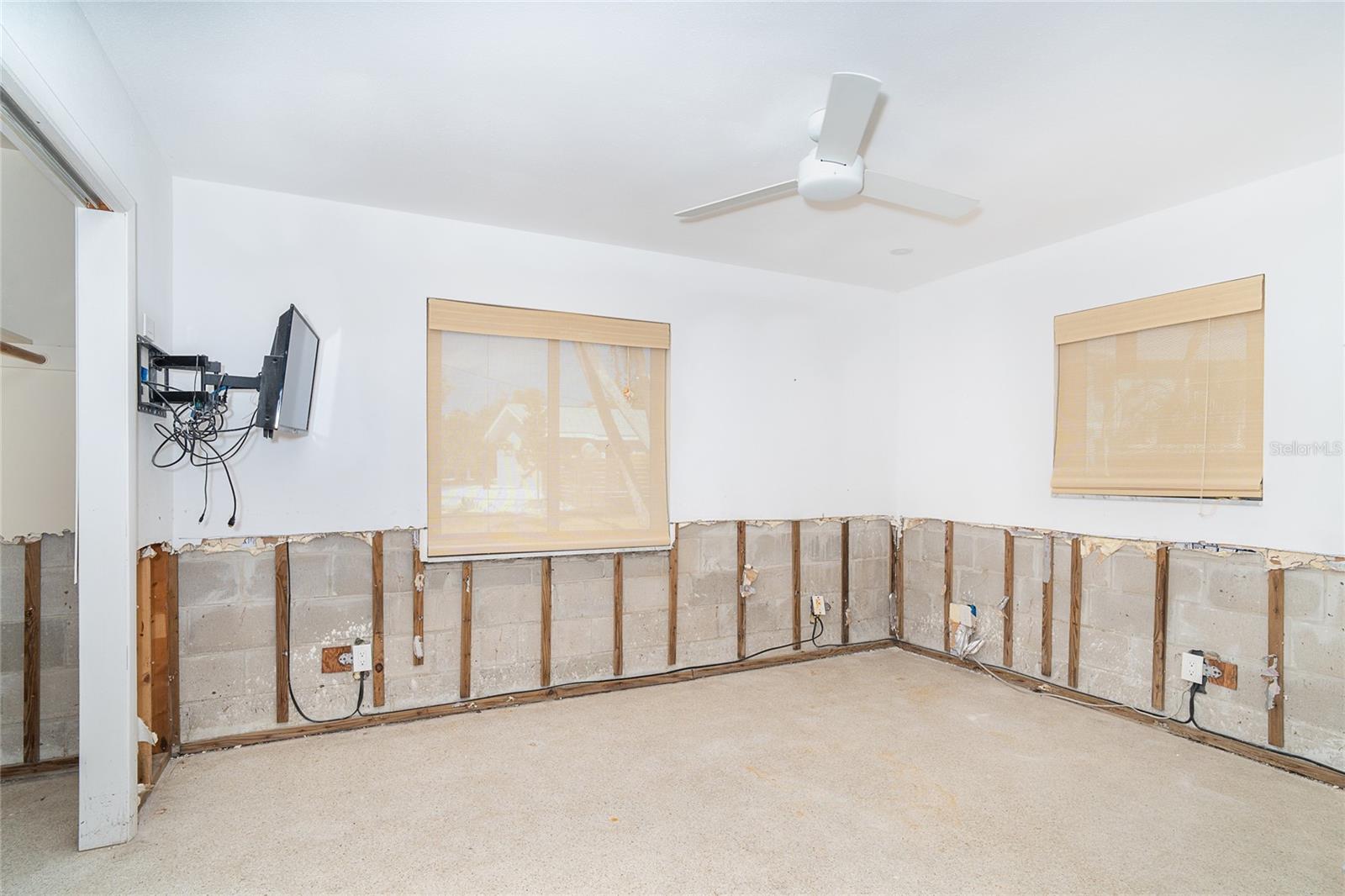 Image 14 of 45 For 4093 Pelican Shores Circle