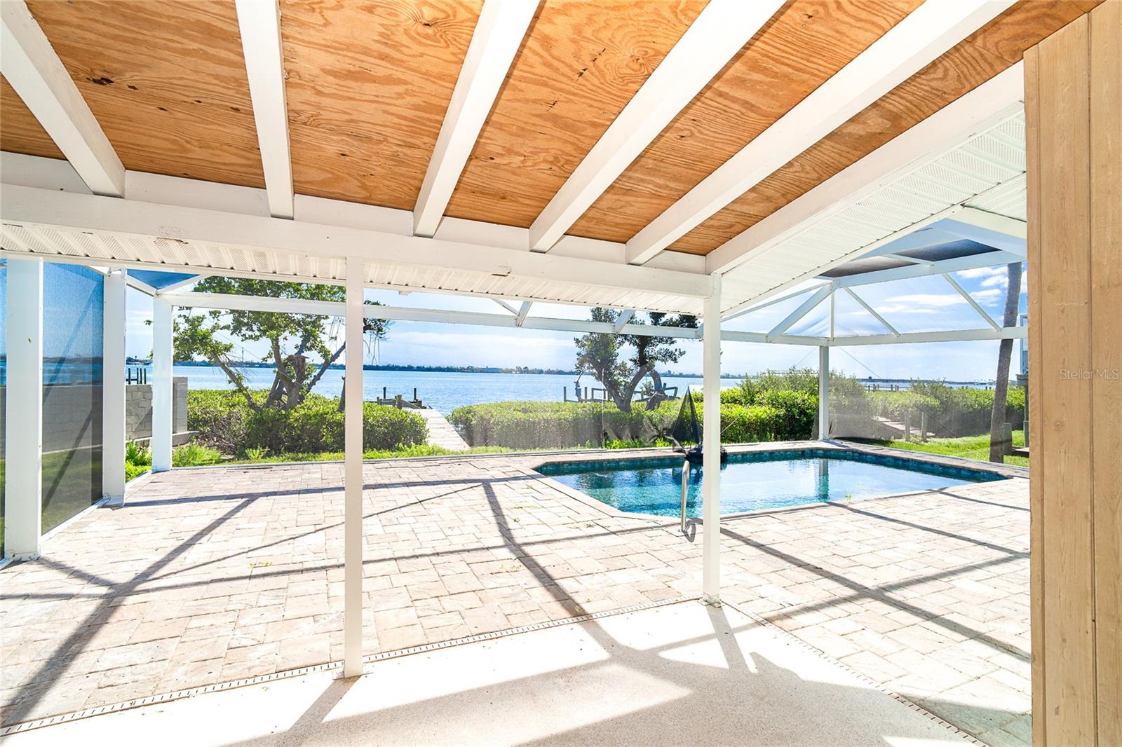 Image 18 of 45 For 4093 Pelican Shores Circle