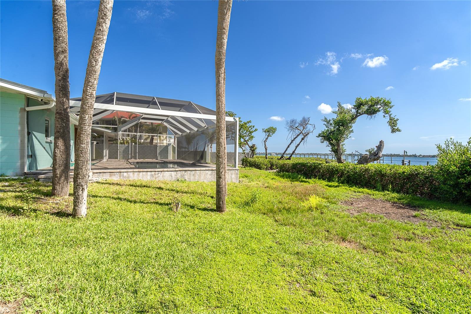 Image 22 of 45 For 4093 Pelican Shores Circle