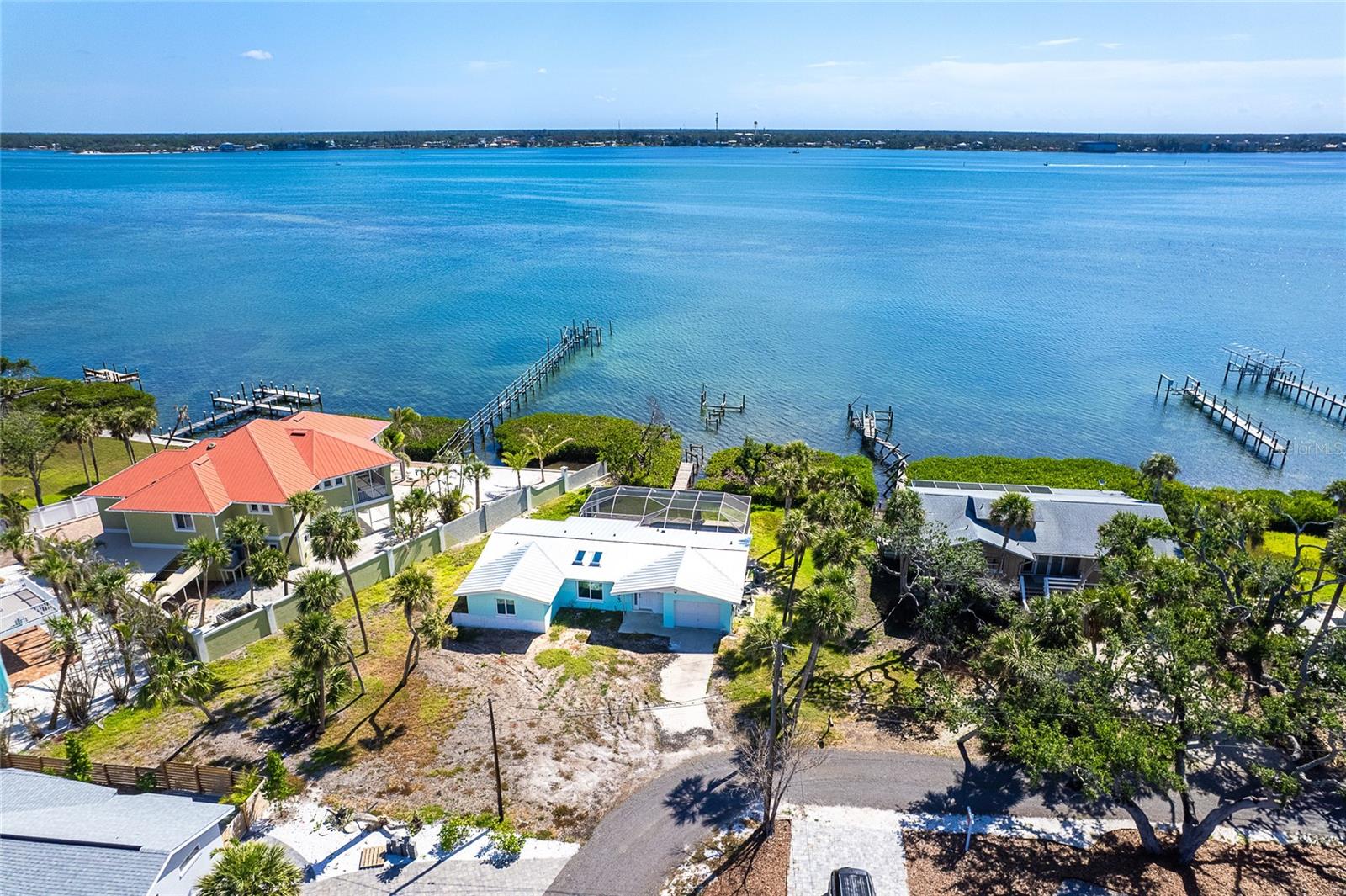 Image 33 of 45 For 4093 Pelican Shores Circle