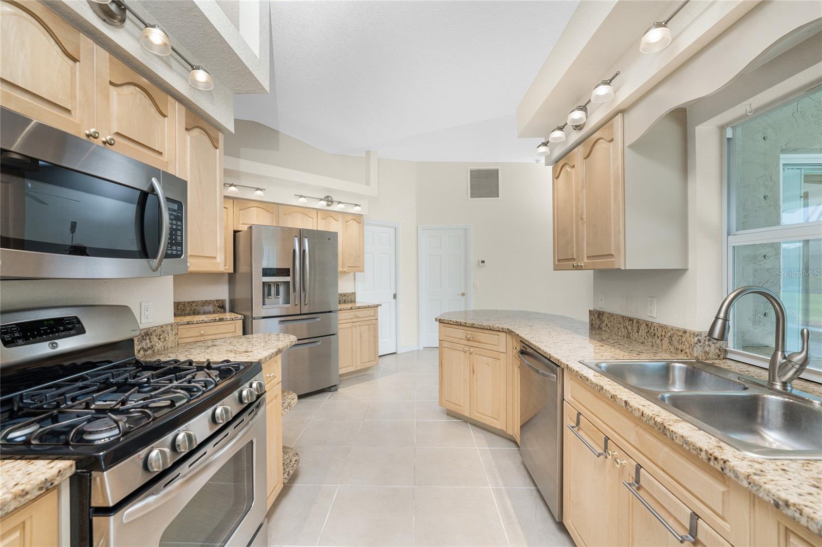 Image 16 of 40 For 289 White Marsh Lane