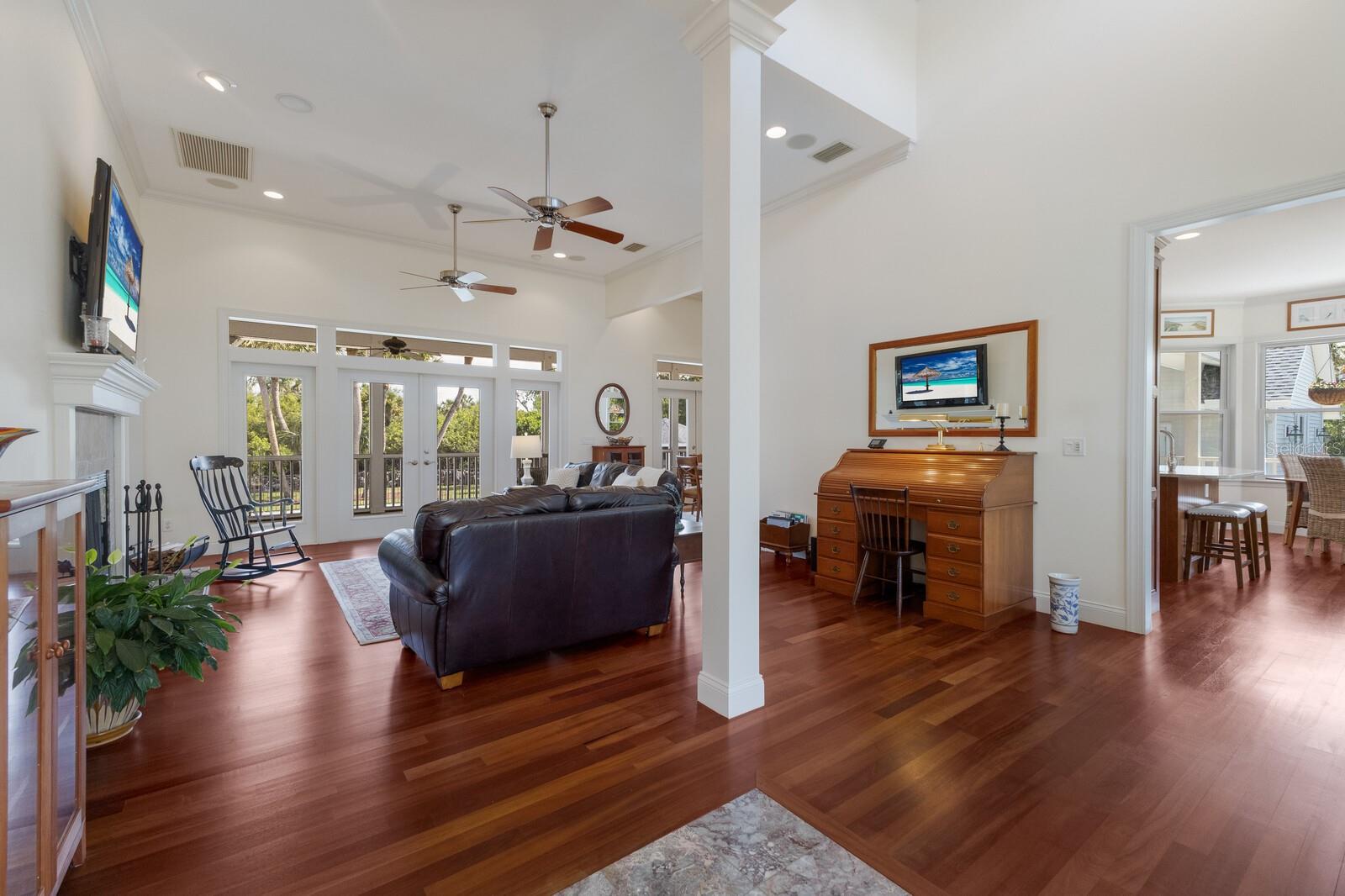 Image 11 of 49 For 9144 Spring Valley Road