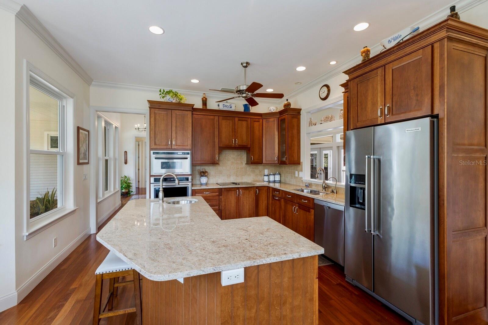 Image 17 of 49 For 9144 Spring Valley Road