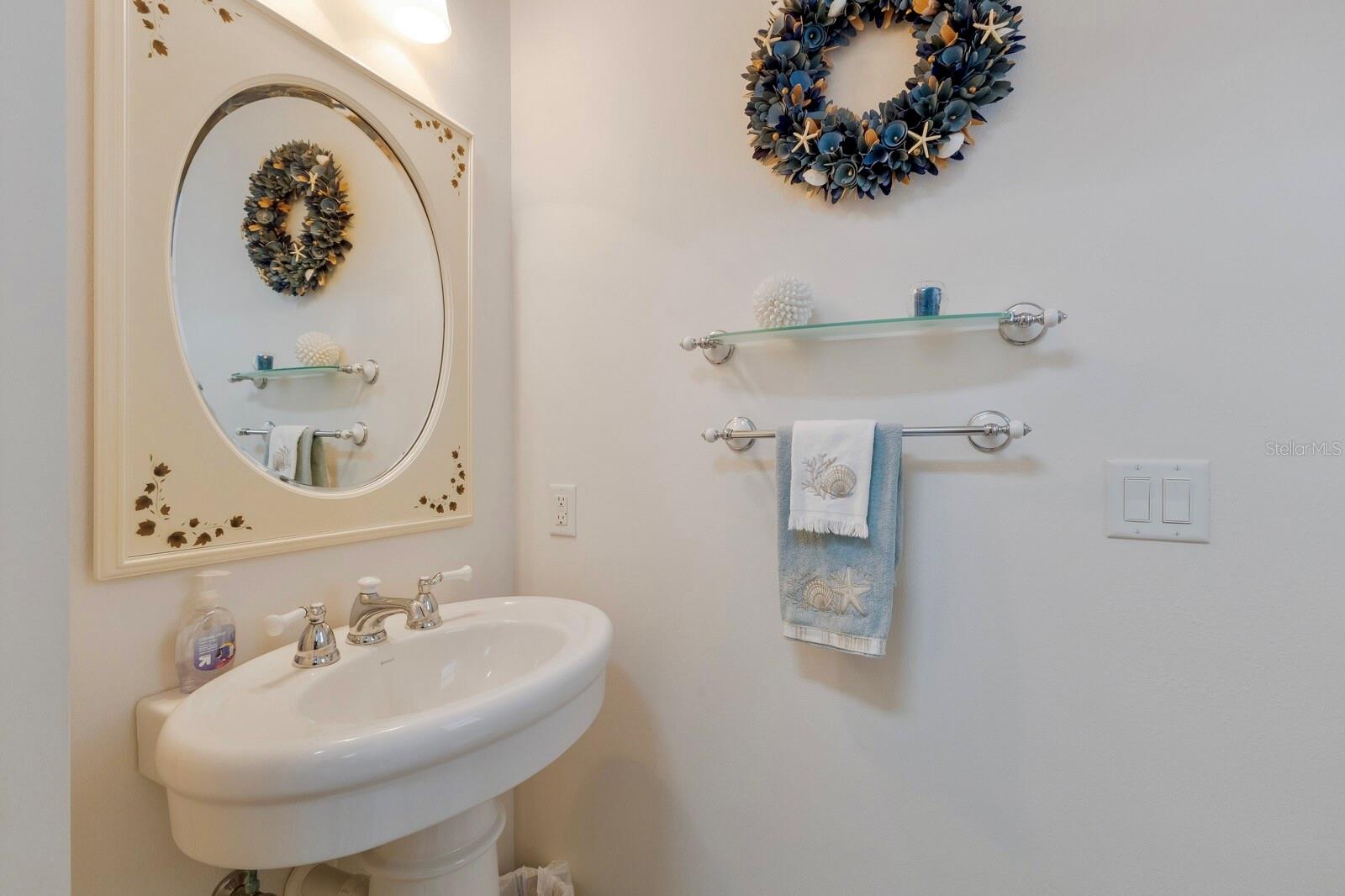 Image 22 of 49 For 9144 Spring Valley Road