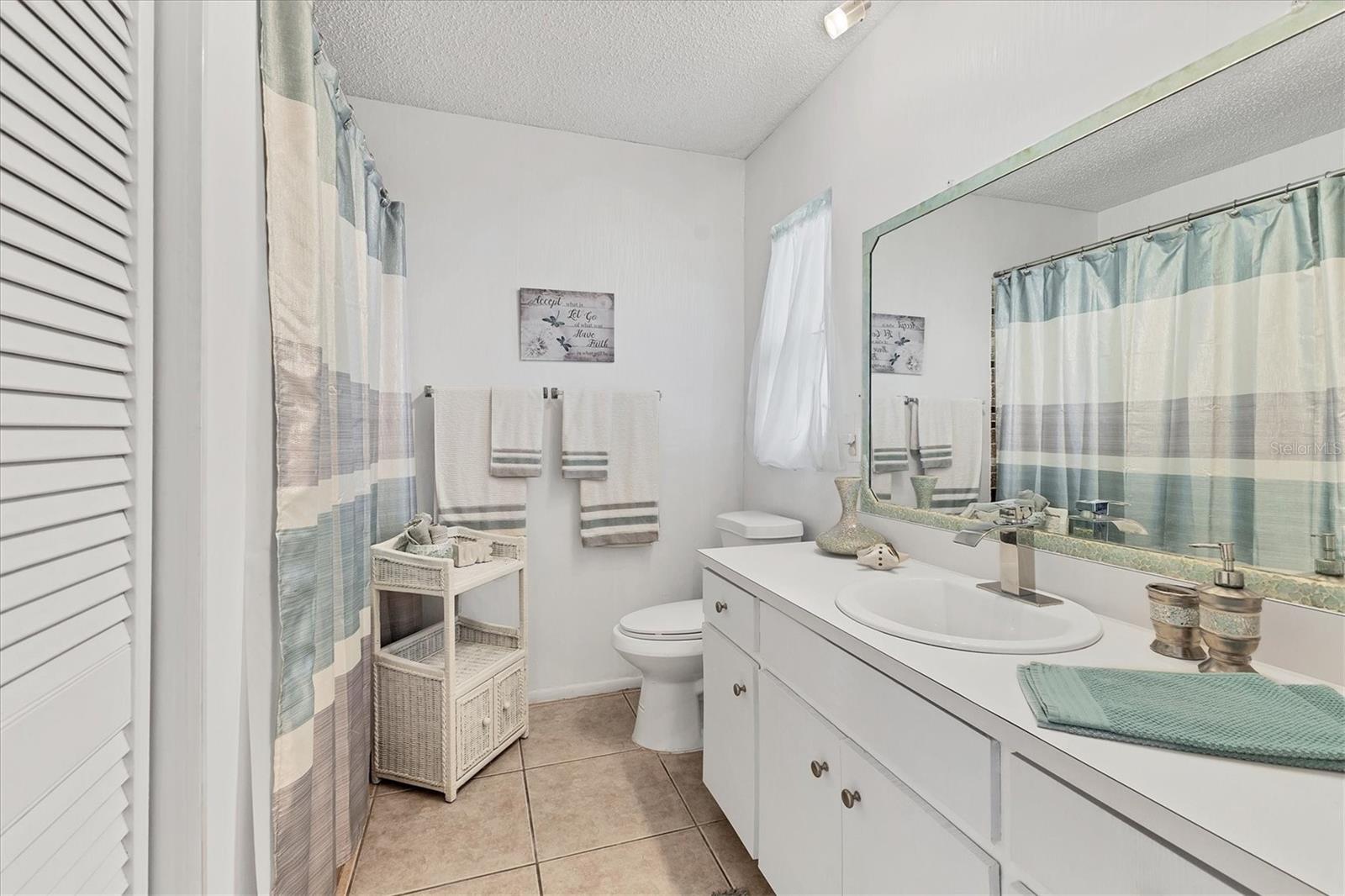 Image 11 of 41 For 5879 Venisota Road