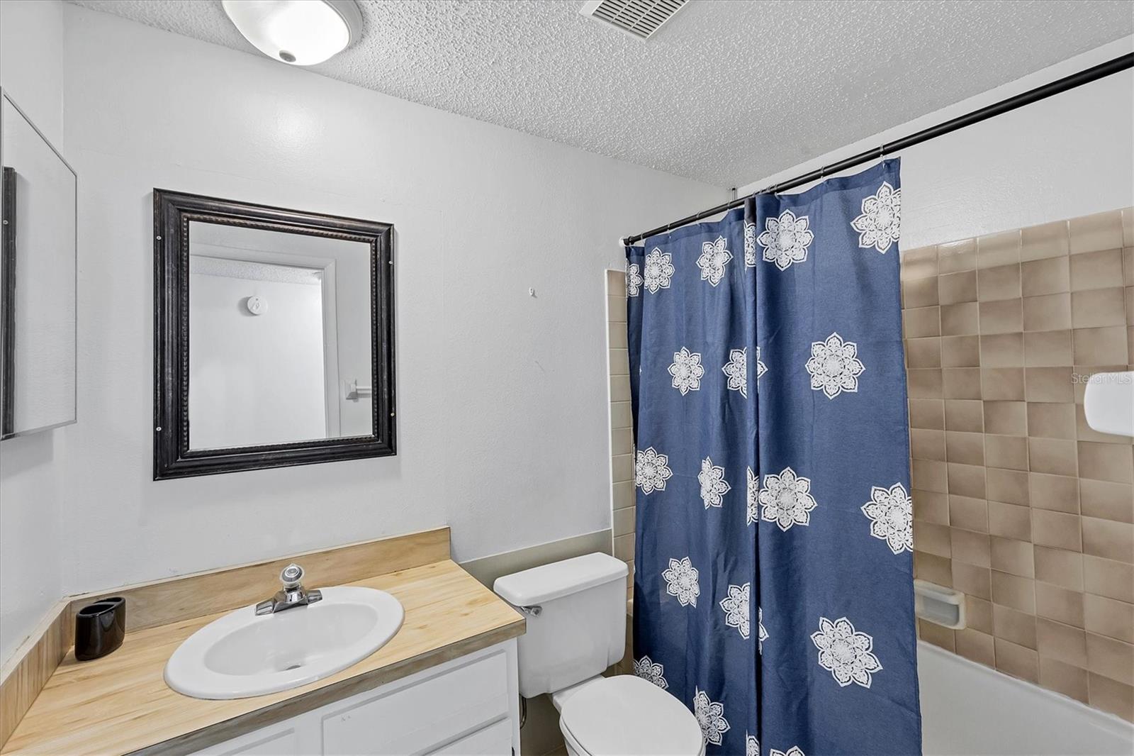 Image 18 of 22 For 22291 Westchester Boulevard 407