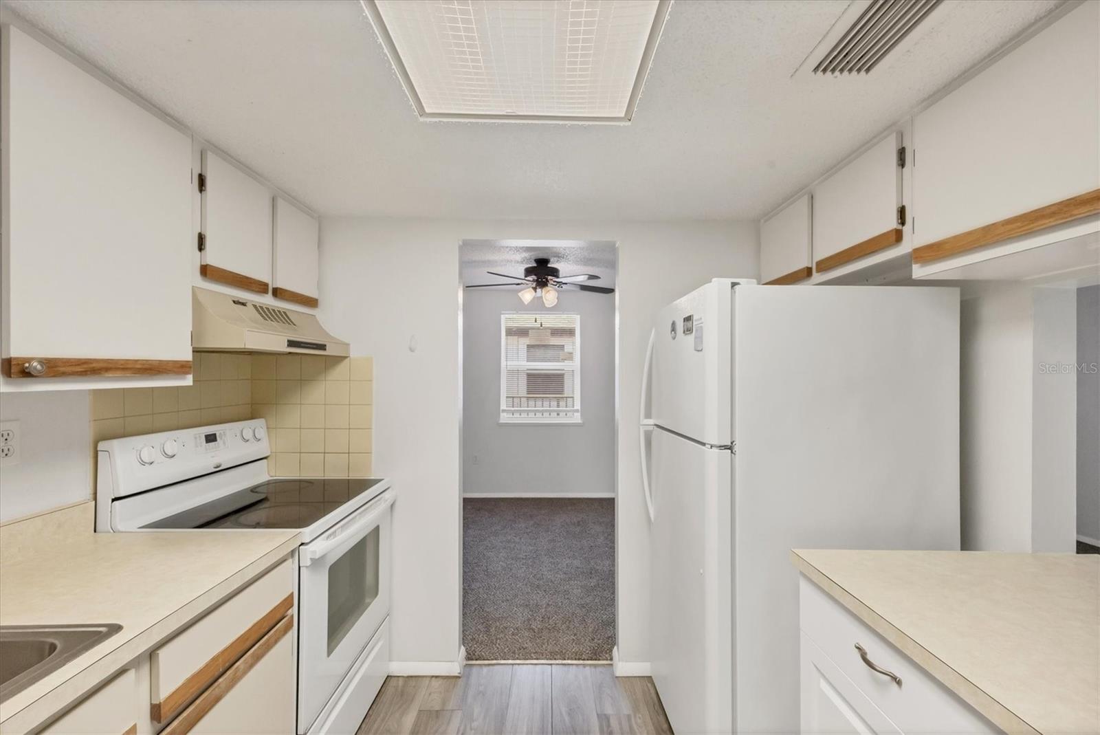 Image 7 of 22 For 22291 Westchester Boulevard 407