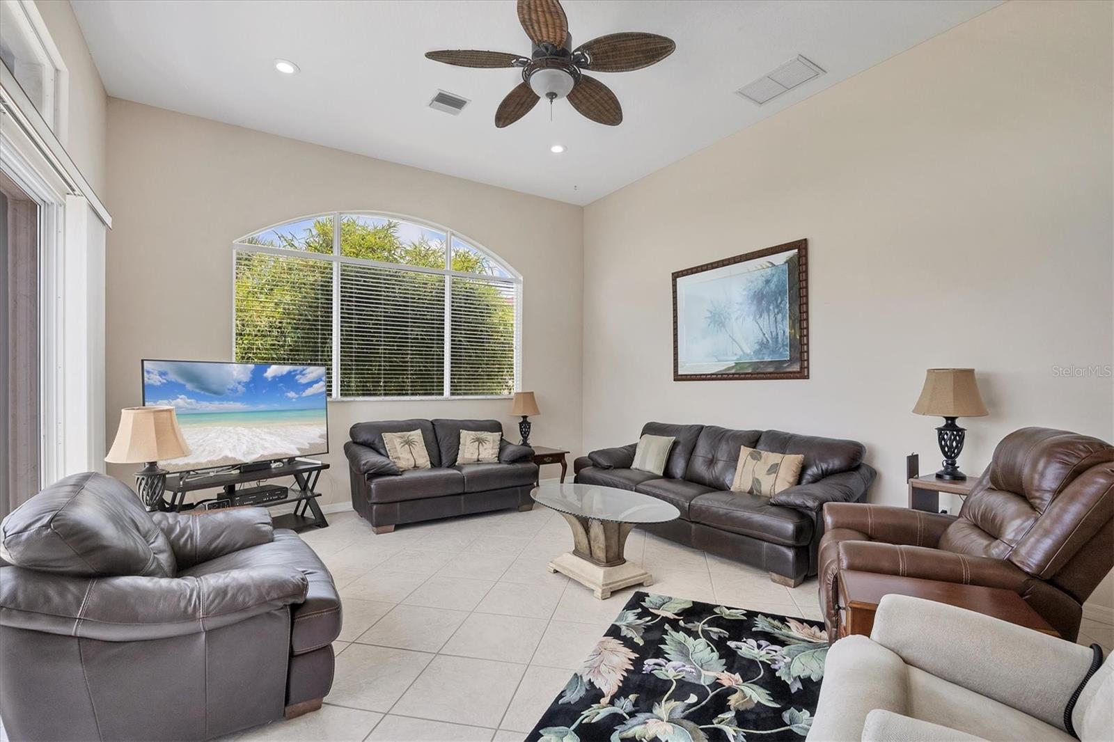 Image 12 of 29 For 585 Coral Creek Drive