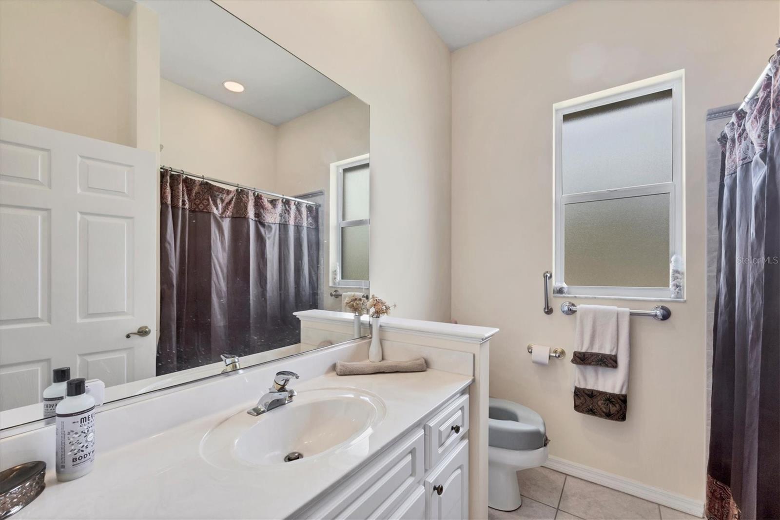 Image 21 of 29 For 585 Coral Creek Drive