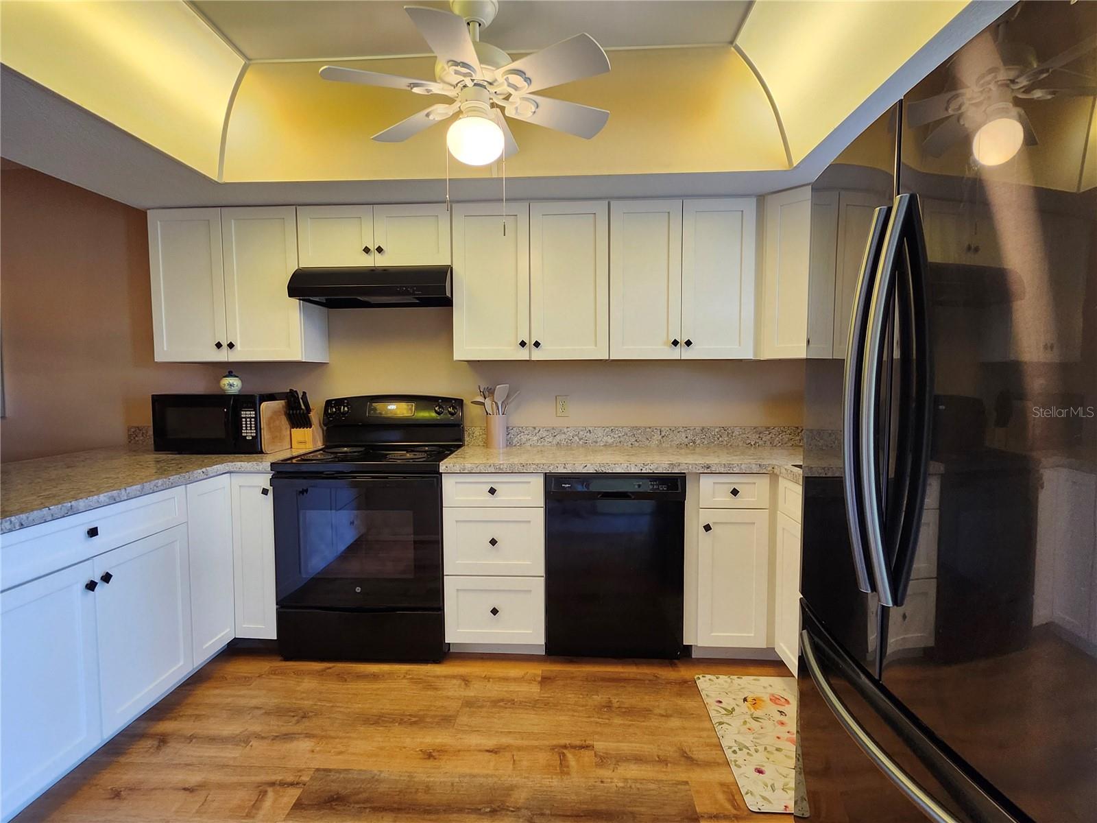 Image 11 of 46 For 4260 Placida Road 21c