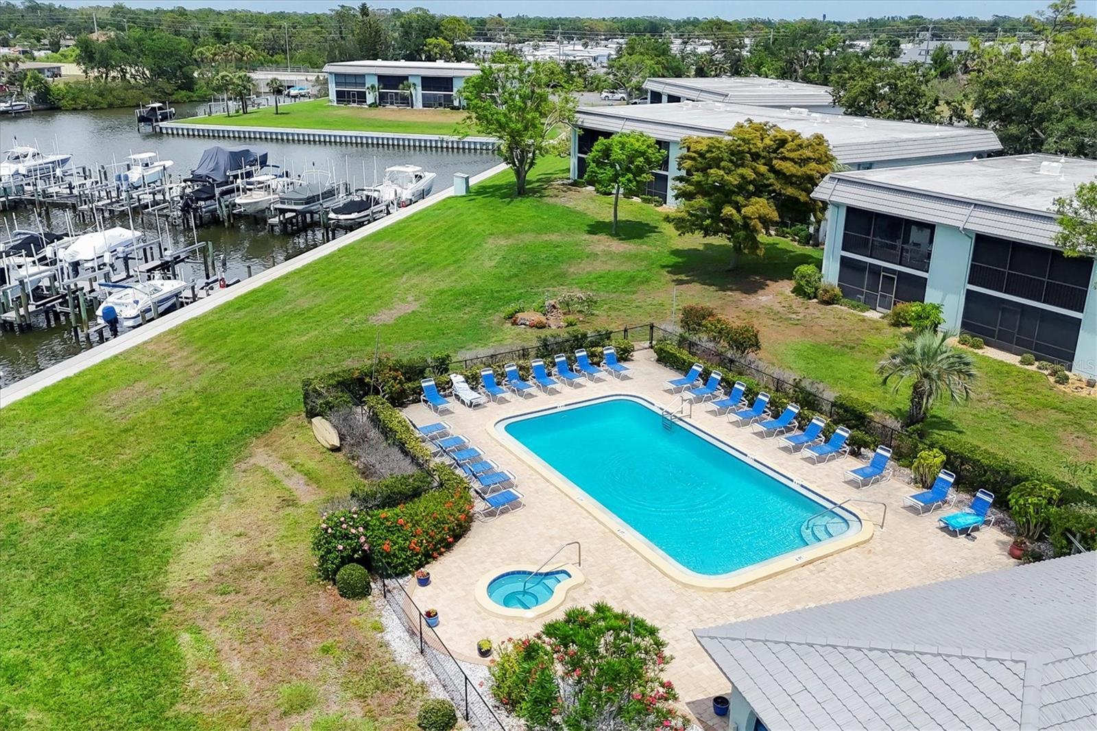 Image 32 of 34 For 149 Englewood Isles Parkway 603