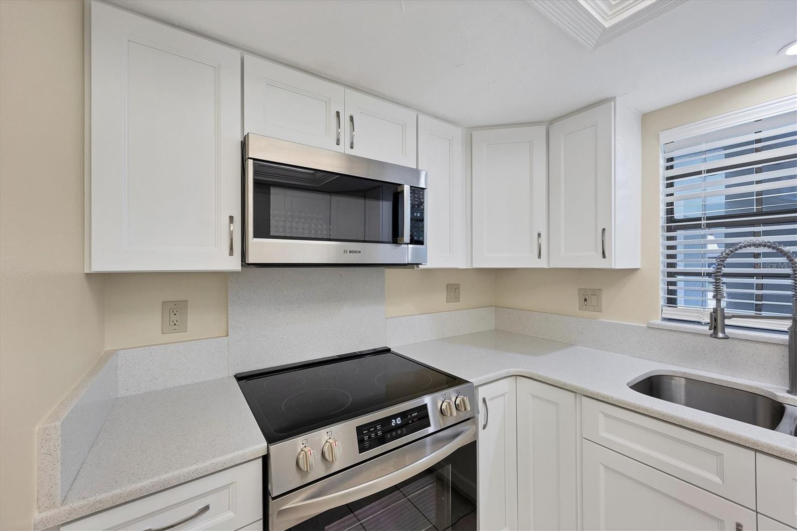 Image 7 of 34 For 149 Englewood Isles Parkway 603