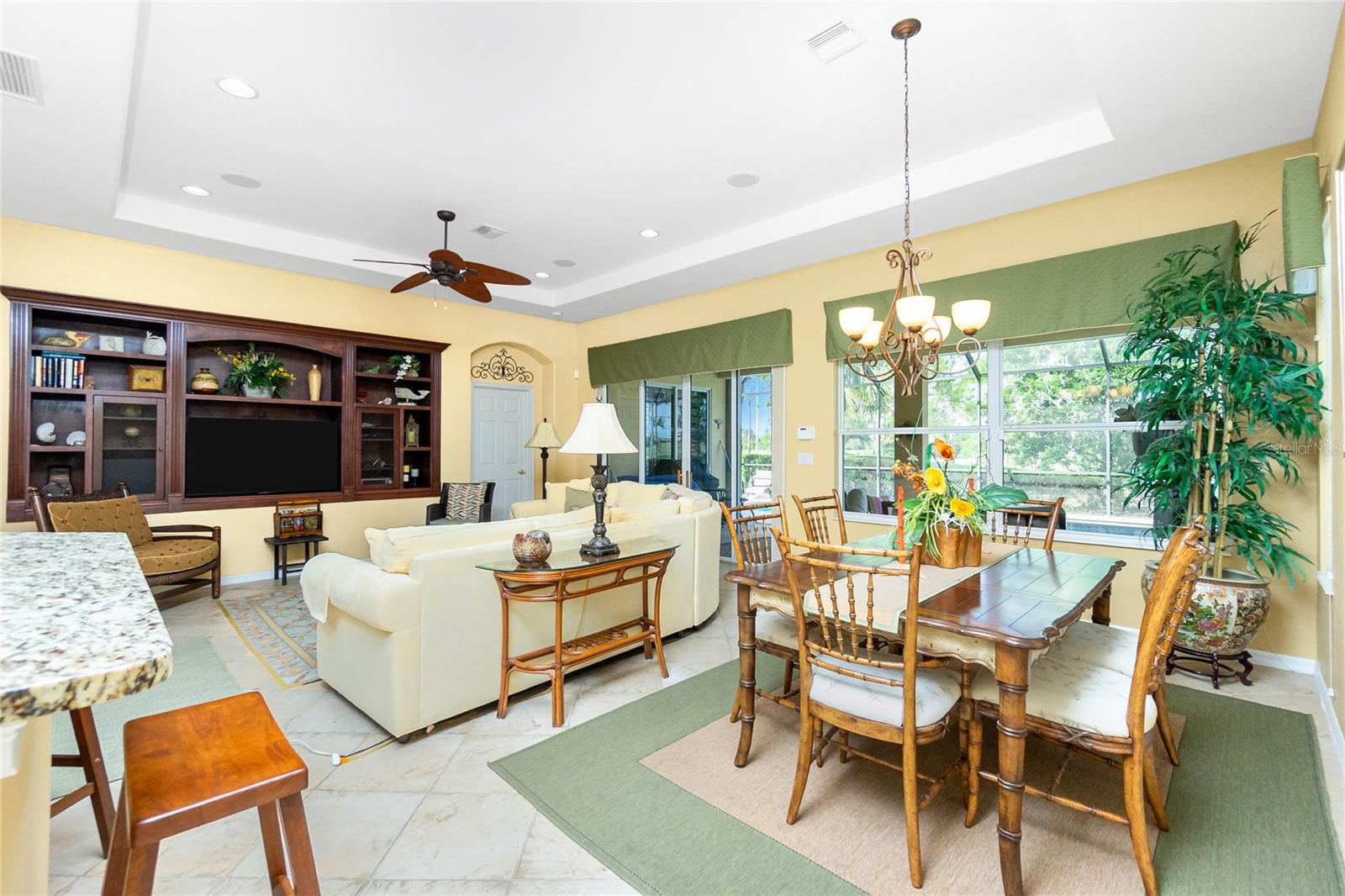 Image 11 of 63 For 142 Savona Way