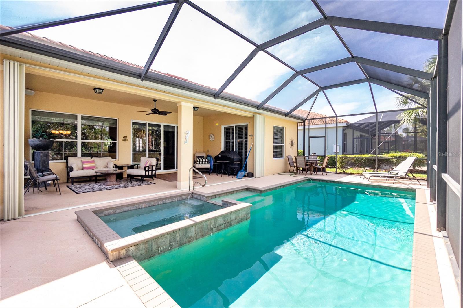 Image 36 of 63 For 142 Savona Way