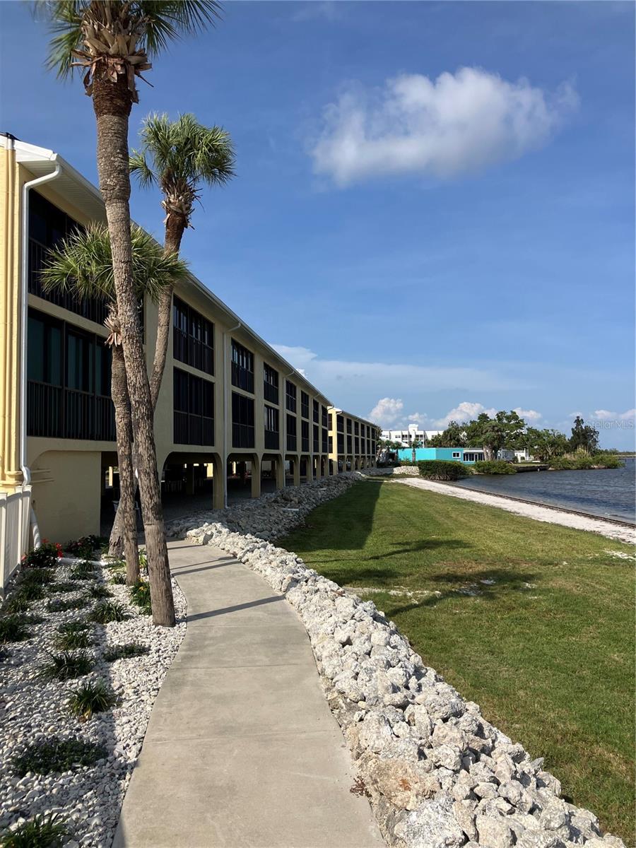Image 4 of 25 For 14459 River Beach Drive 225