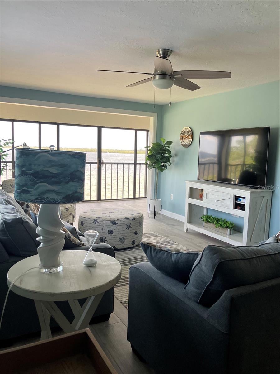 Image 8 of 25 For 14459 River Beach Drive 225