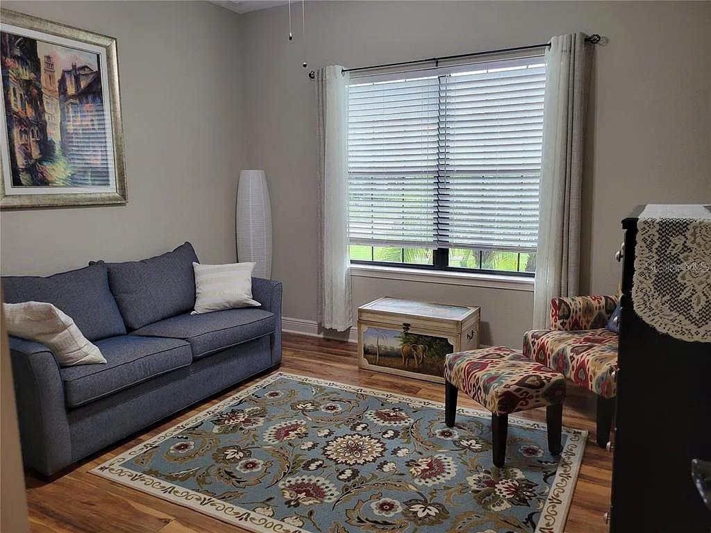 Image 6 of 59 For 142 Yellow Pine Drive