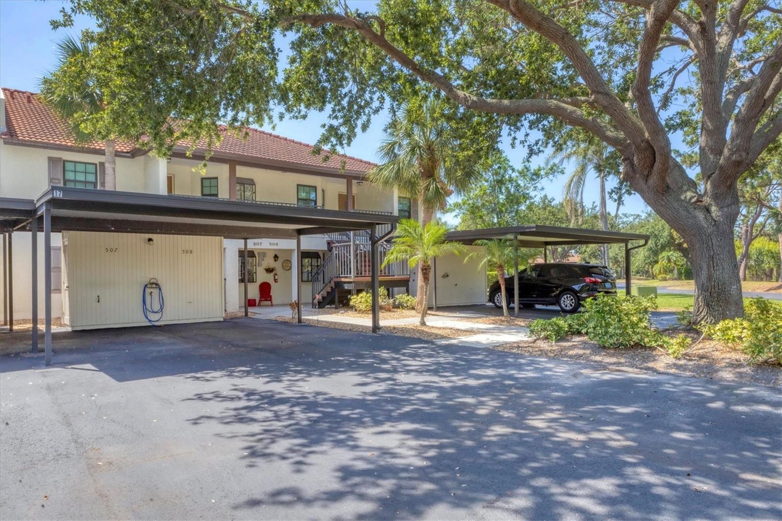 Image 3 of 48 For 507 Pine Hollow Circle 507