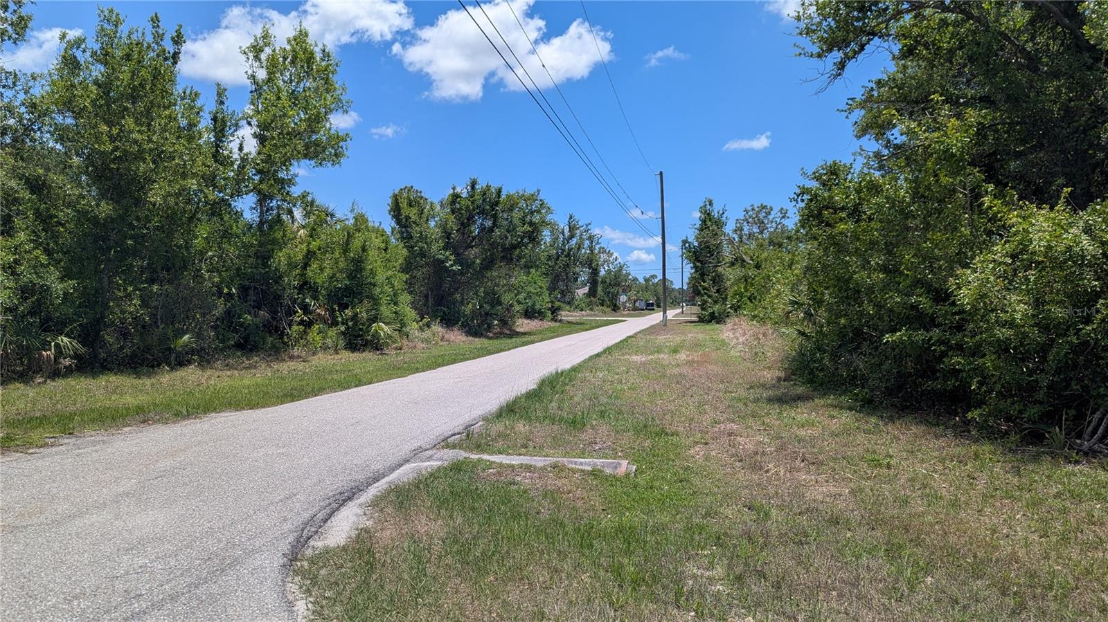 Image 8 of 9 For 10017 Cocoa Beach Street