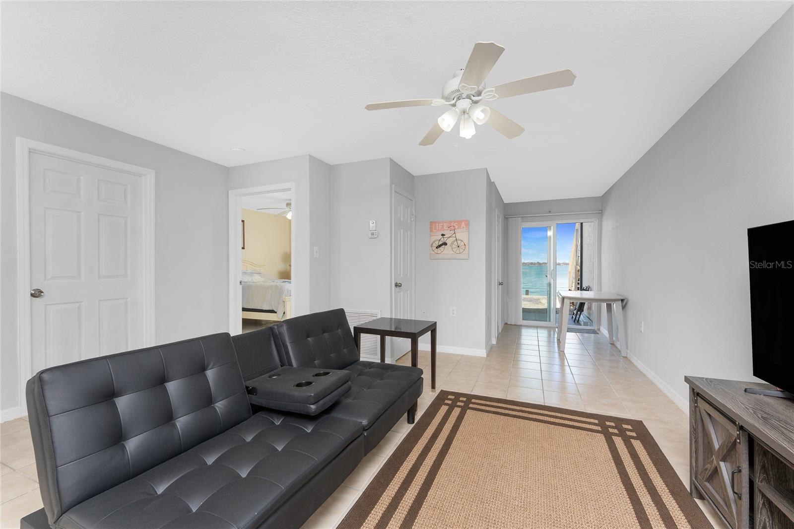 Image 13 of 90 For 5041 Beach Road 2a And 2b
