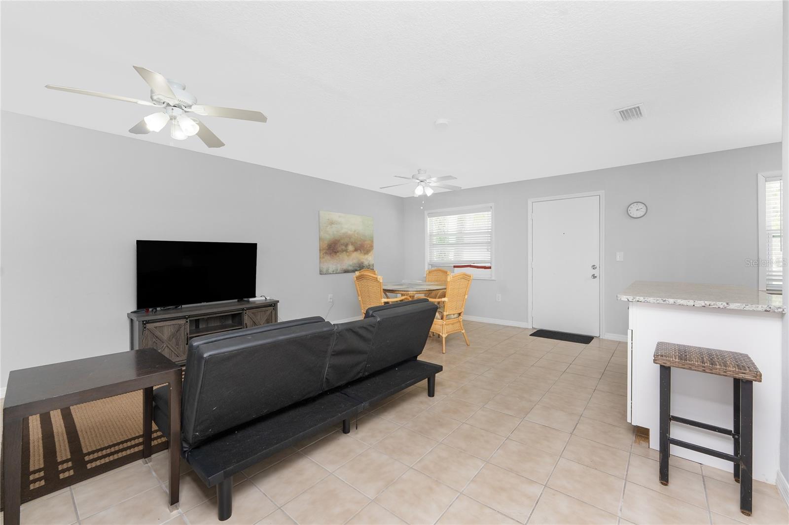 Image 17 of 90 For 5041 Beach Road 2a And 2b