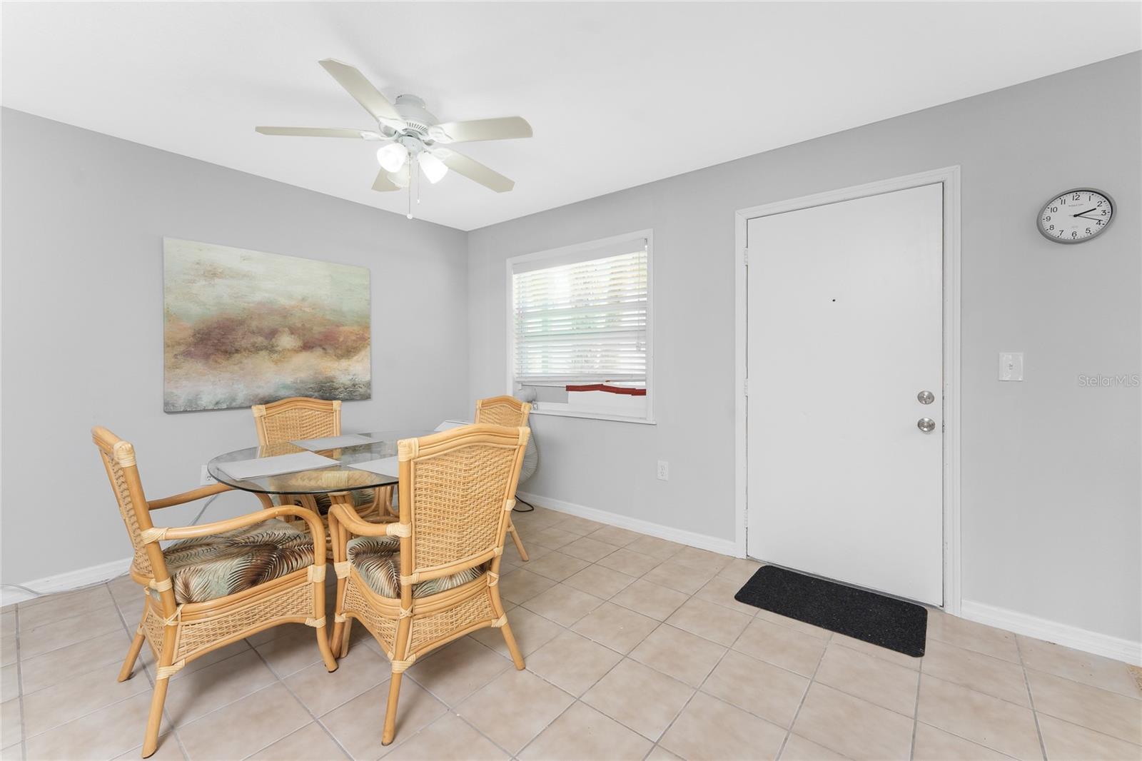 Image 18 of 90 For 5041 Beach Road 2a And 2b