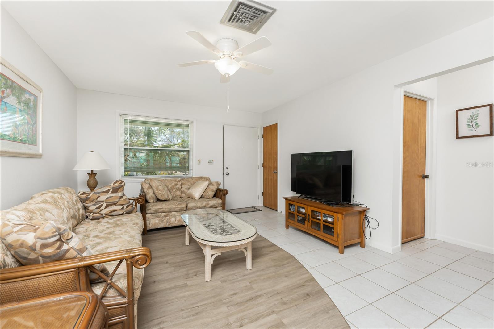 Image 33 of 90 For 5041 Beach Road 2a And 2b