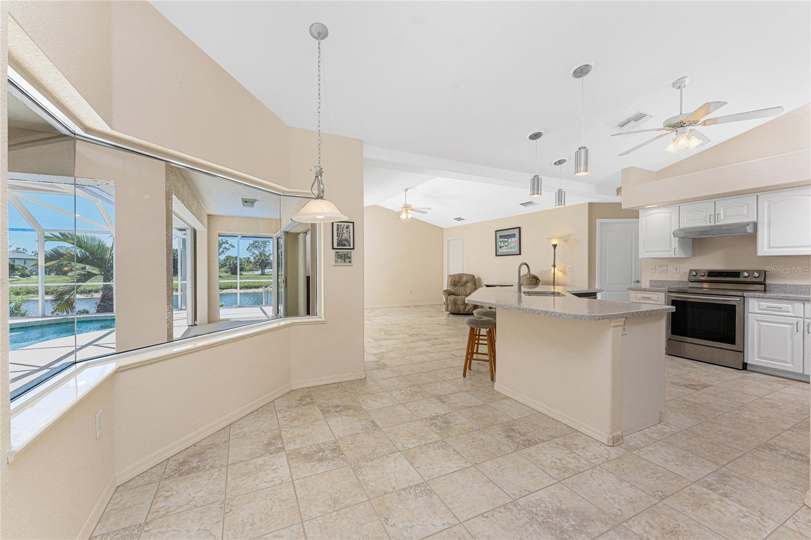 Image 17 of 73 For 1157 Rotonda Circle
