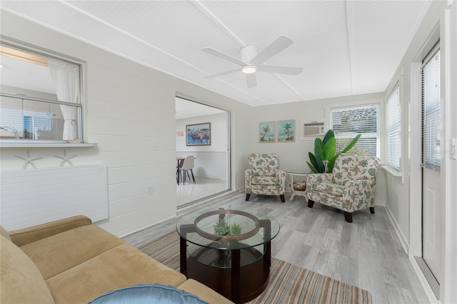 Image 22 of 71 For 1691 Lakeview Place