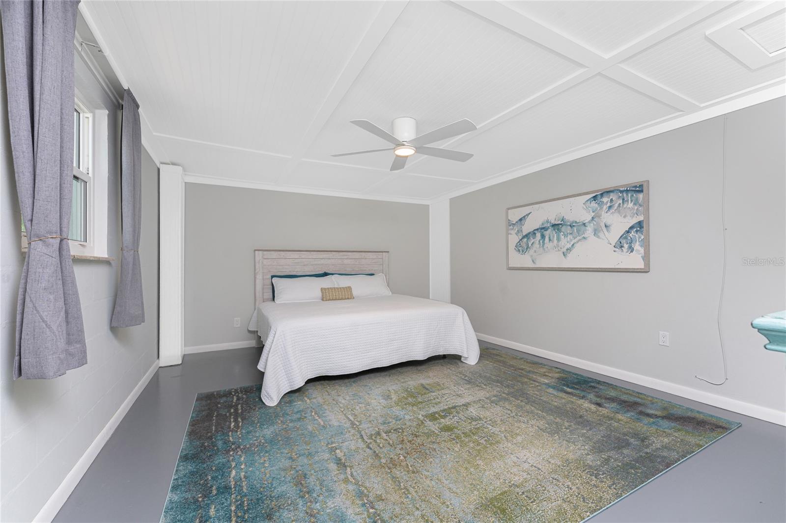 Image 40 of 71 For 1691 Lakeview Place
