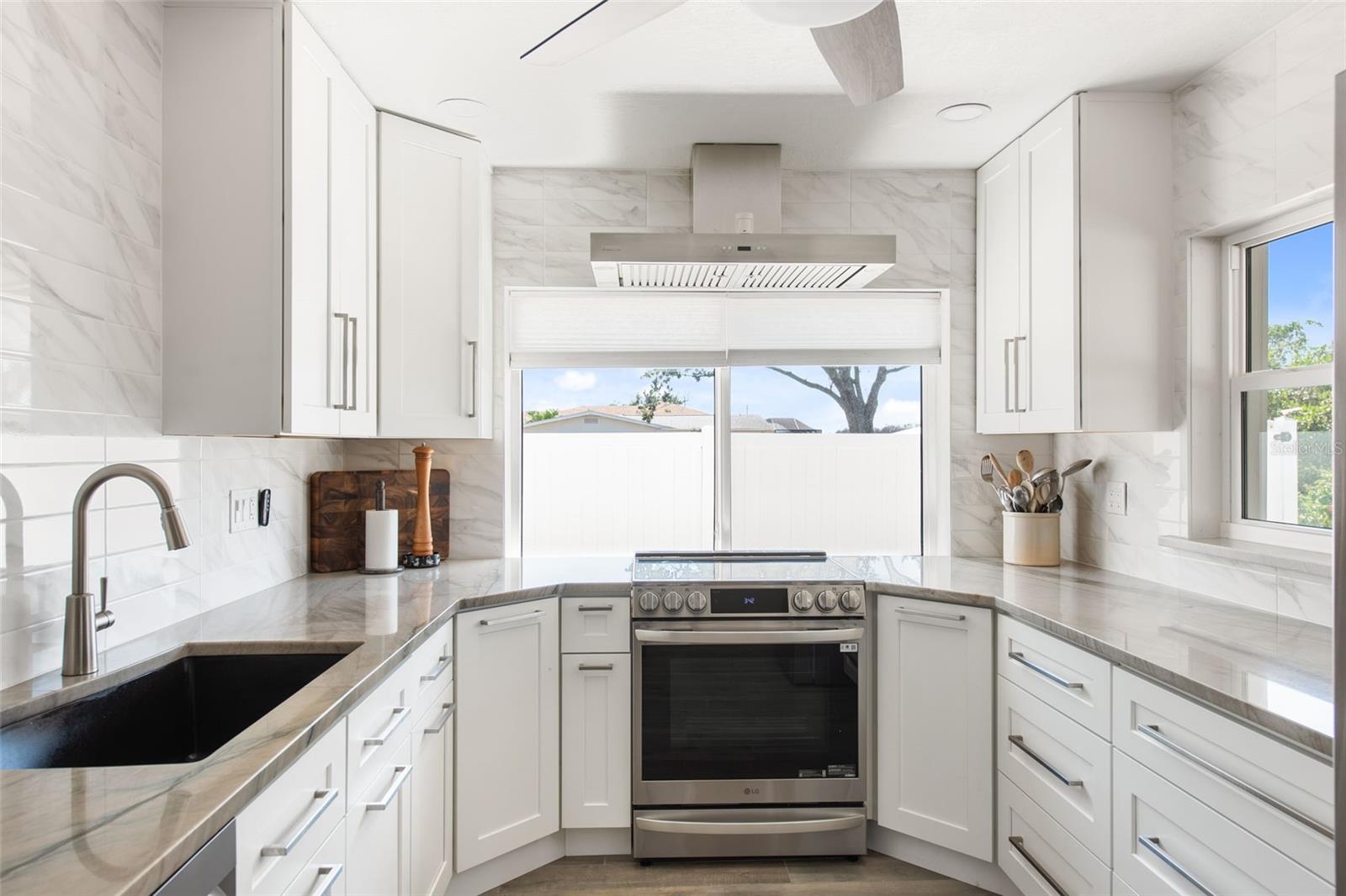 Image 18 of 95 For 2060 Oyster Creek Drive