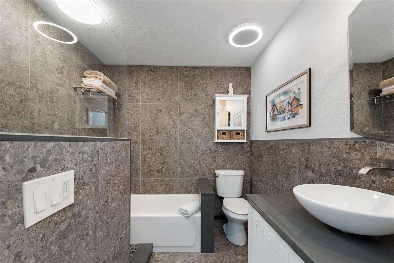 Image 29 of 95 For 2060 Oyster Creek Drive