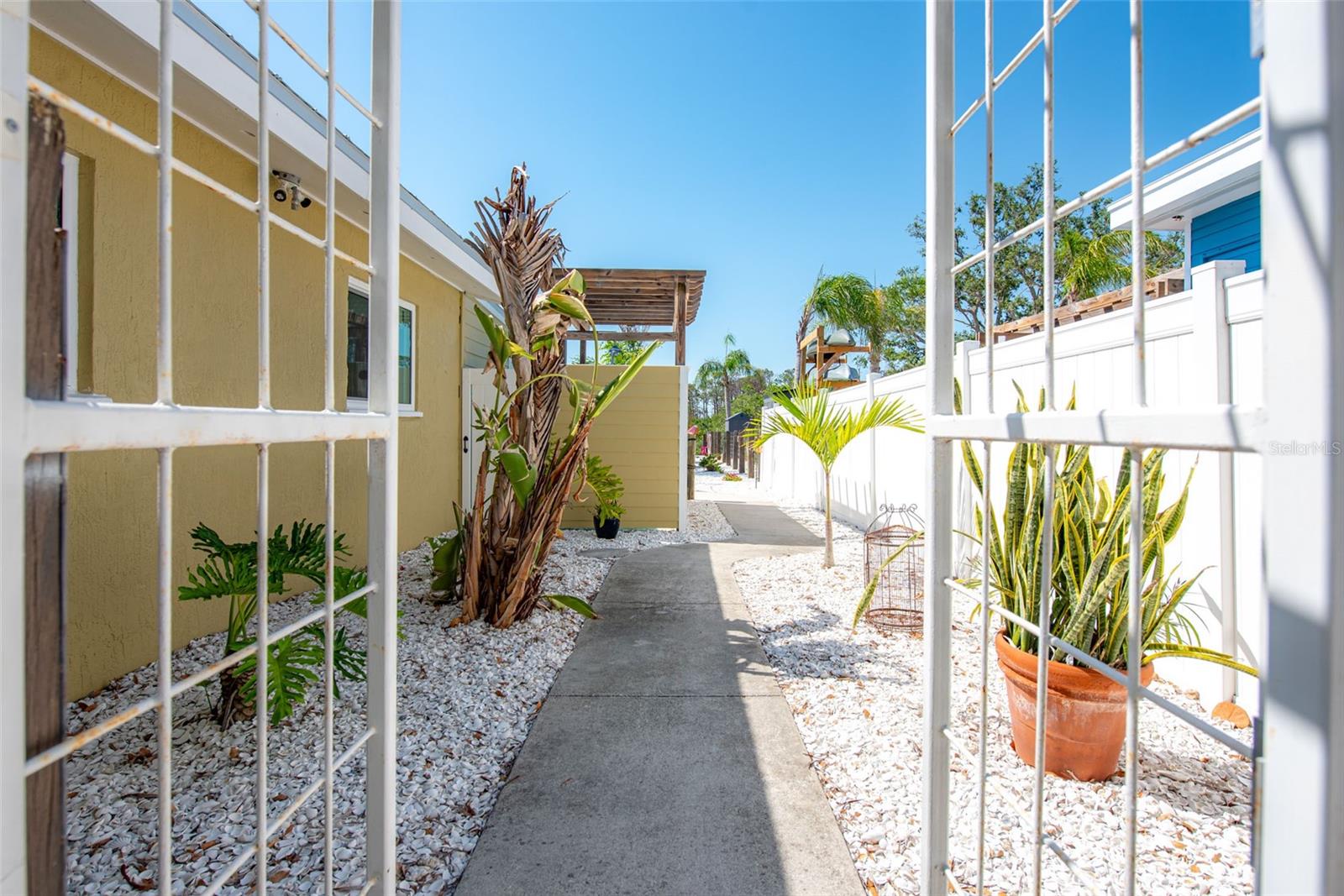 Image 75 of 95 For 2060 Oyster Creek Drive