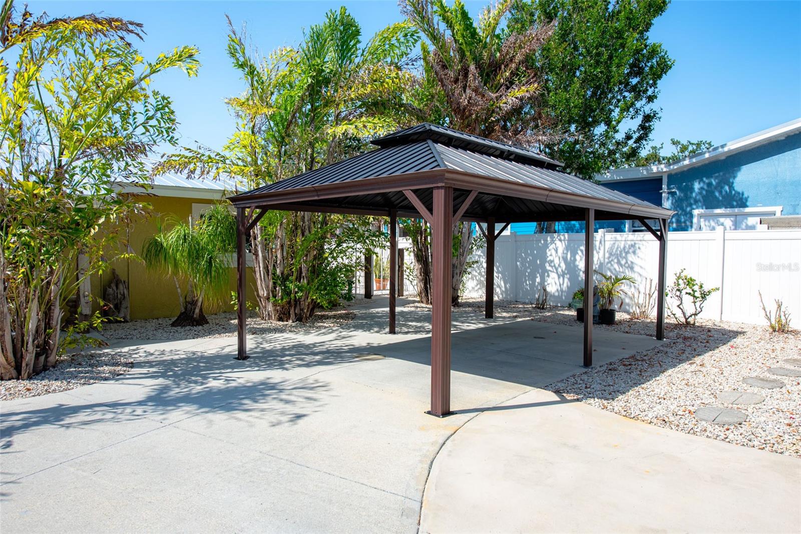 Image 77 of 95 For 2060 Oyster Creek Drive