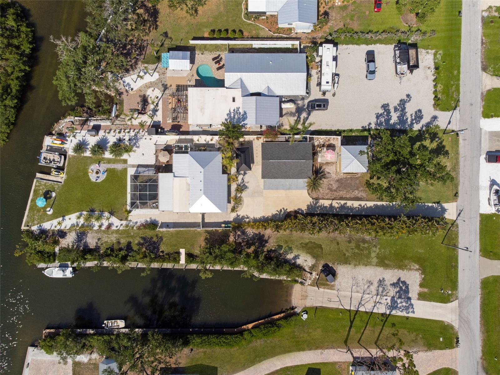 Image 86 of 95 For 2060 Oyster Creek Drive