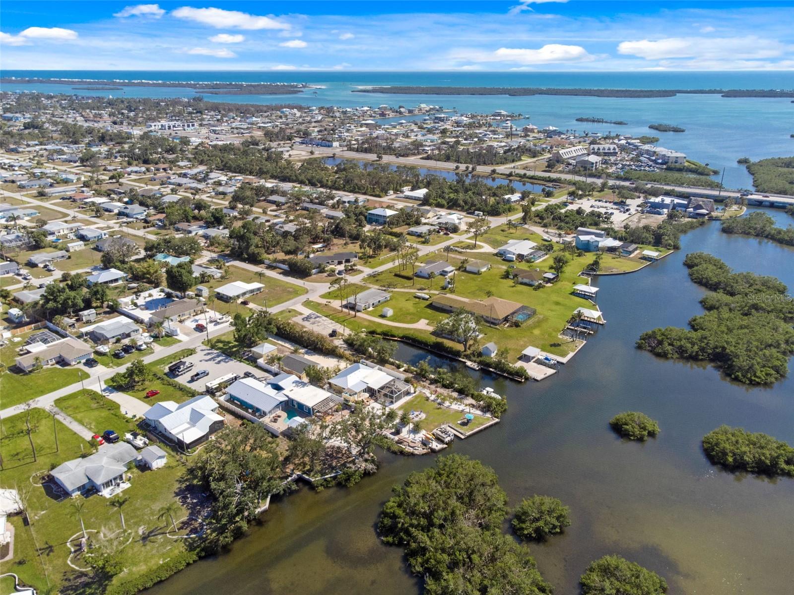 Image 89 of 95 For 2060 Oyster Creek Drive
