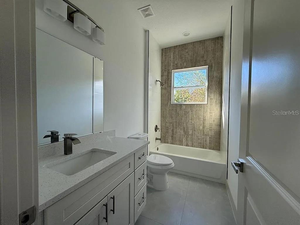 Image 11 of 20 For 18043 Hillsborough Boulevard