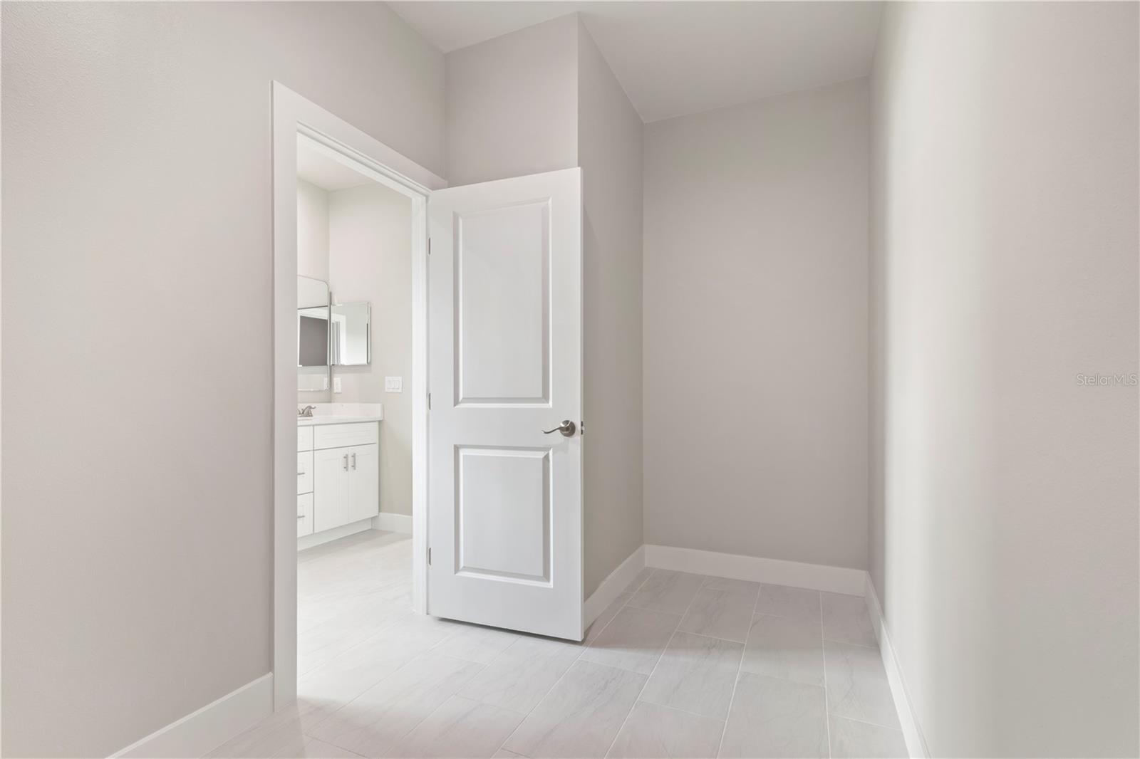 Image 21 of 25 For 1664 Karluk Street