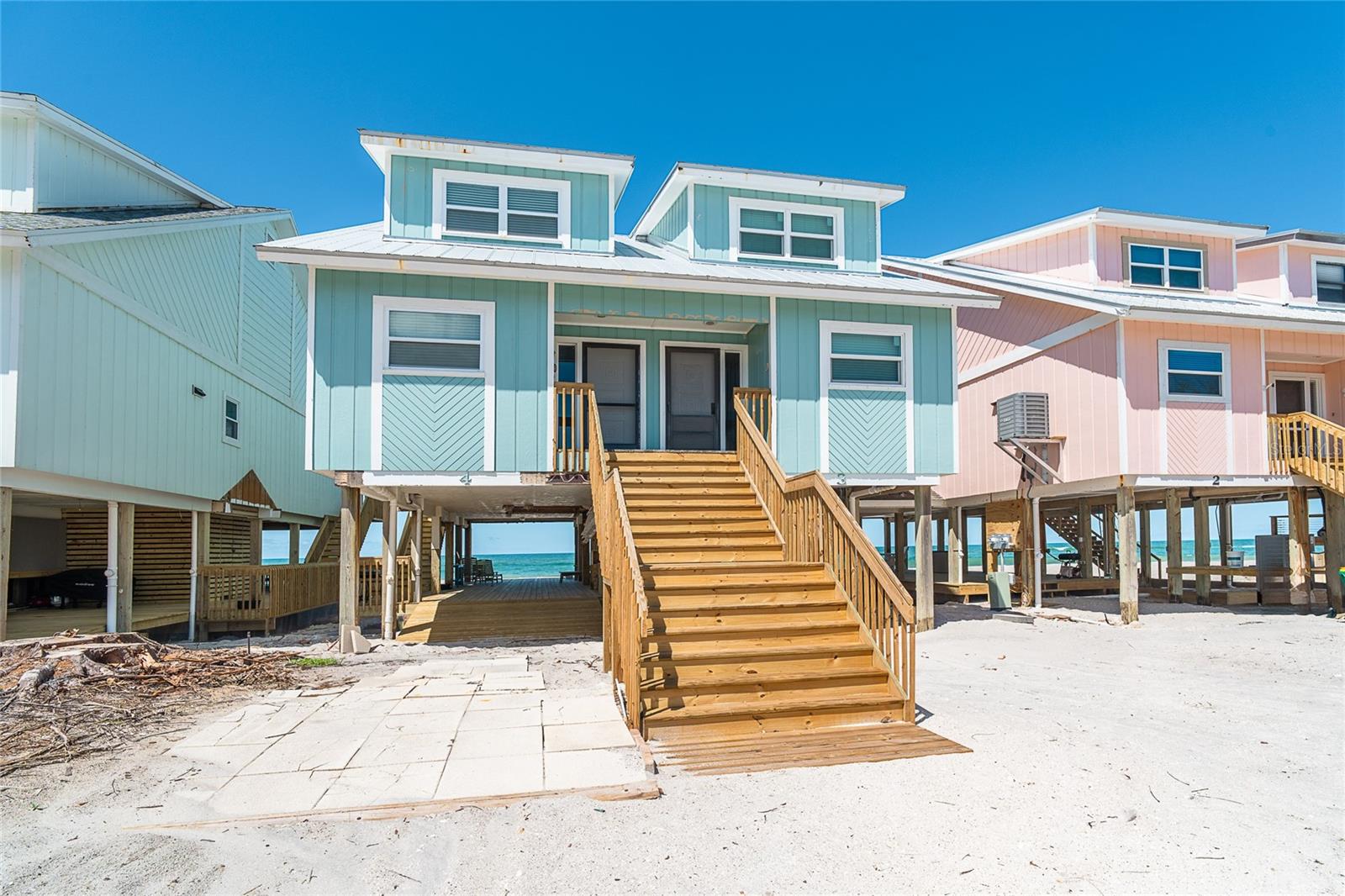 Image 3 of 45 For 301 Gulf Boulevard 3