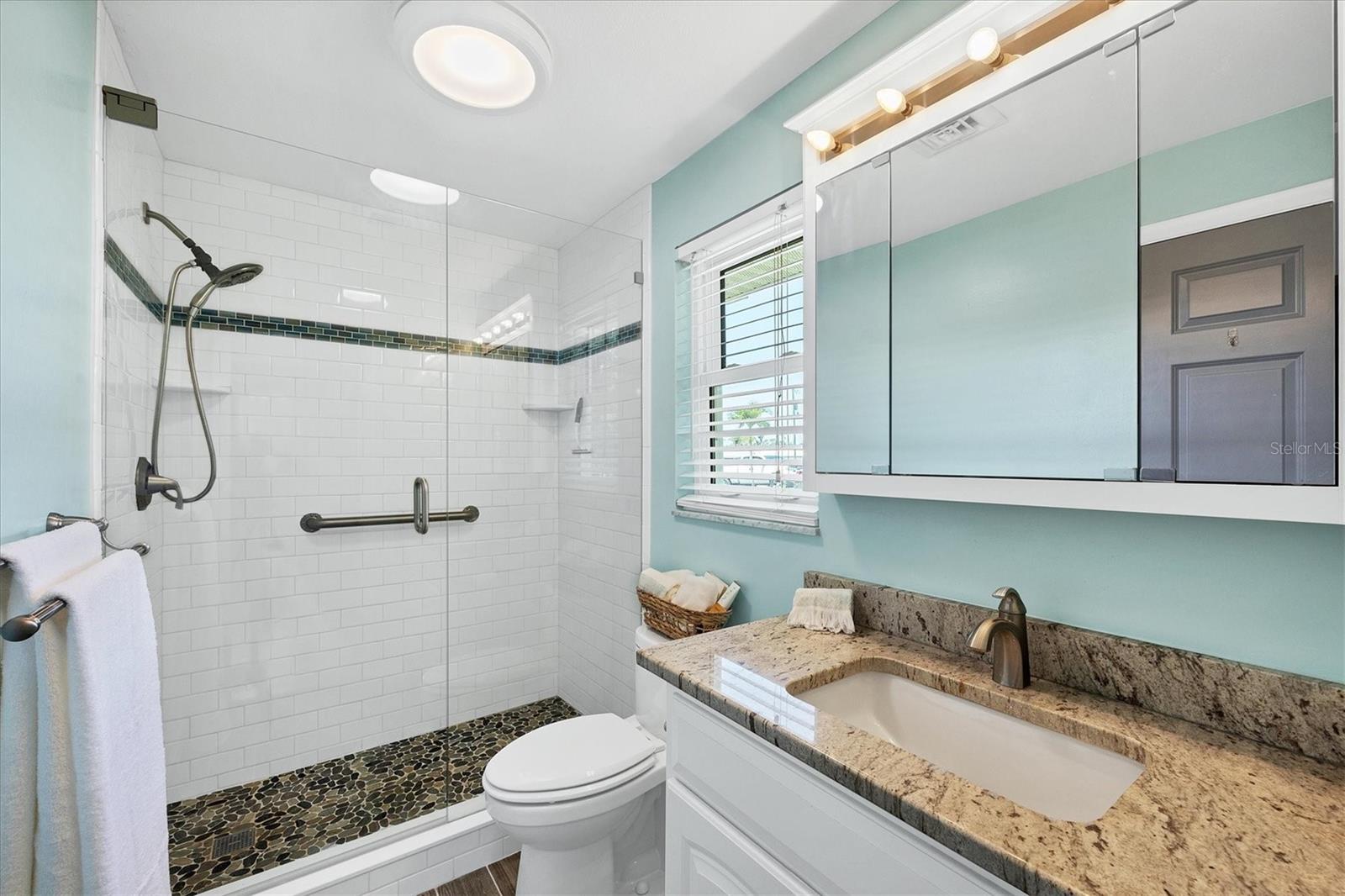 Image 18 of 42 For 142 Sunaire Terrace
