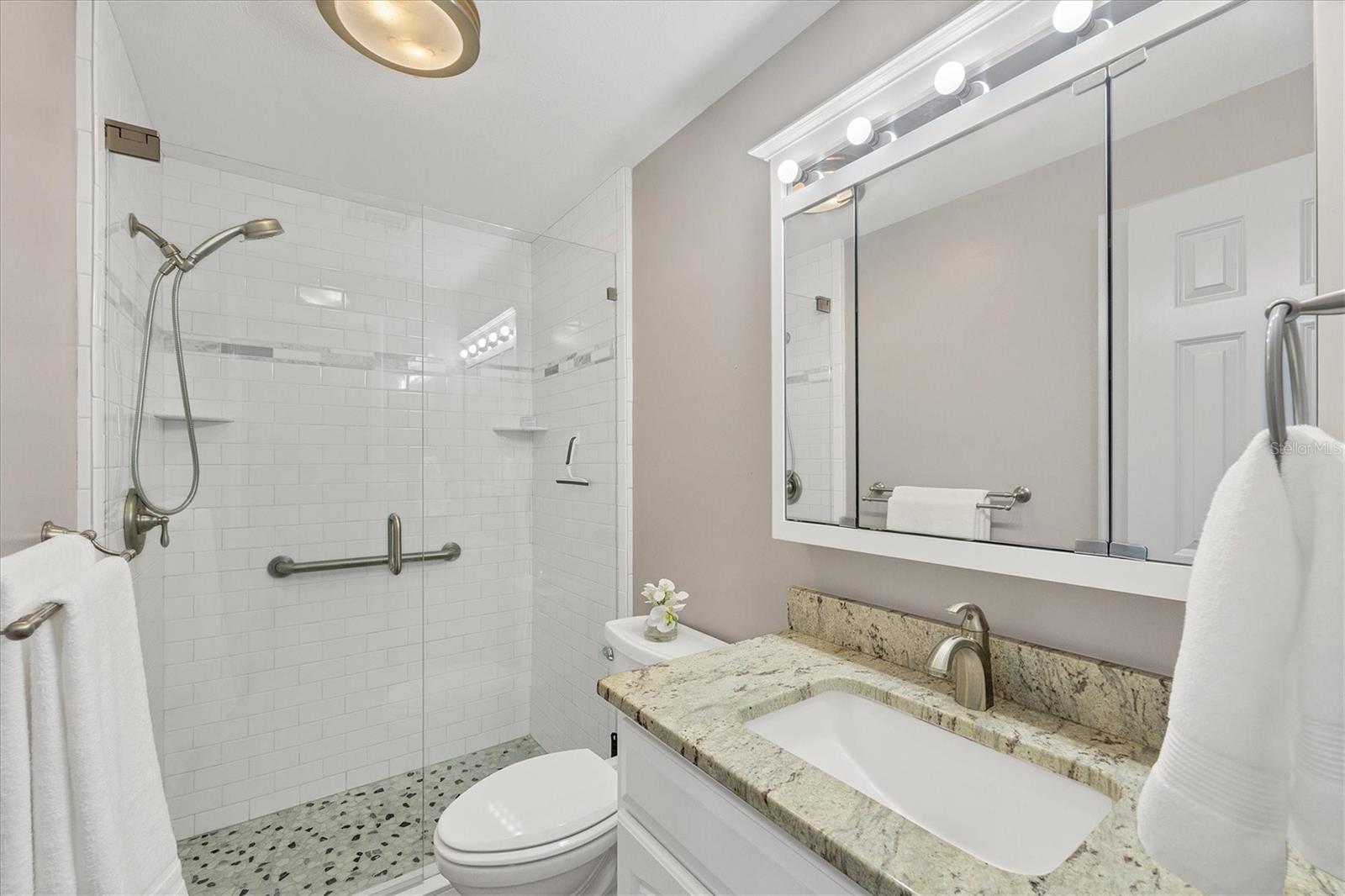 Image 21 of 42 For 142 Sunaire Terrace
