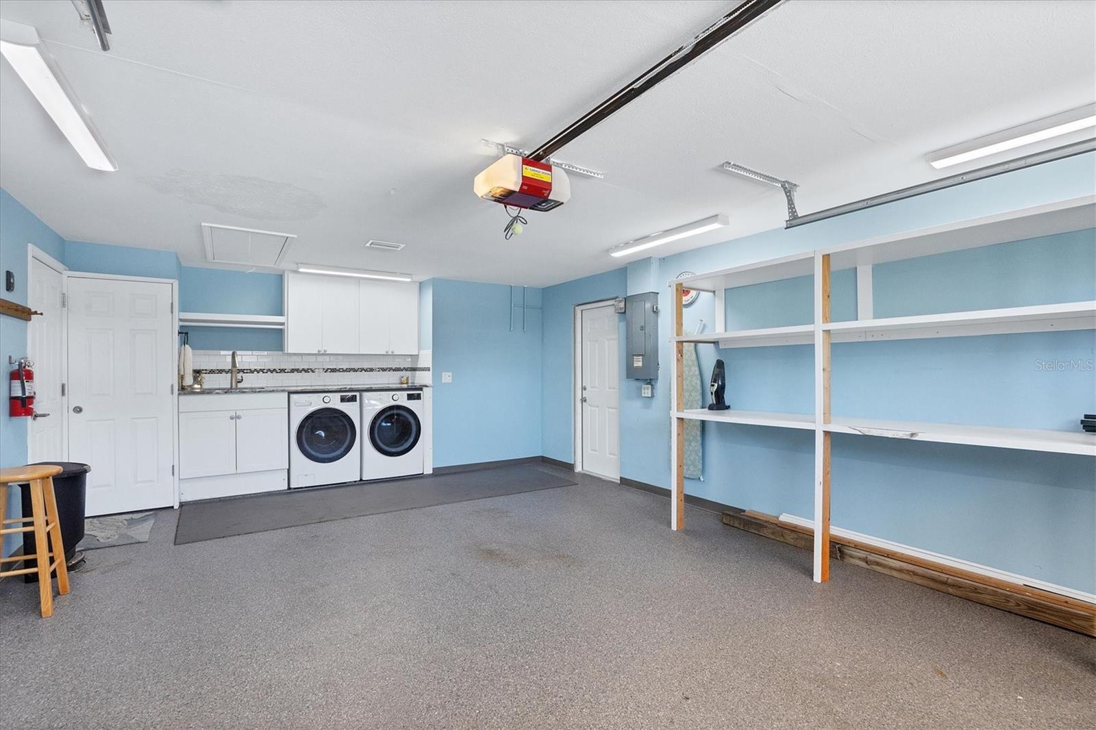 Image 23 of 42 For 142 Sunaire Terrace