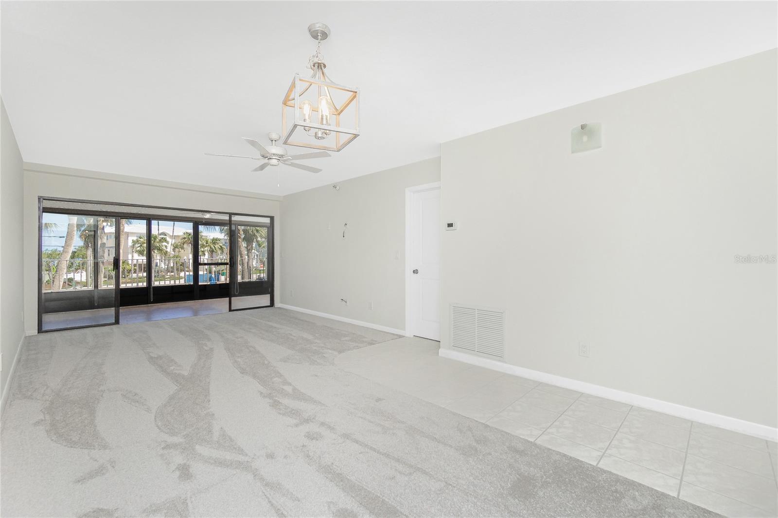 Image 13 of 62 For 1551 Beach Road 212