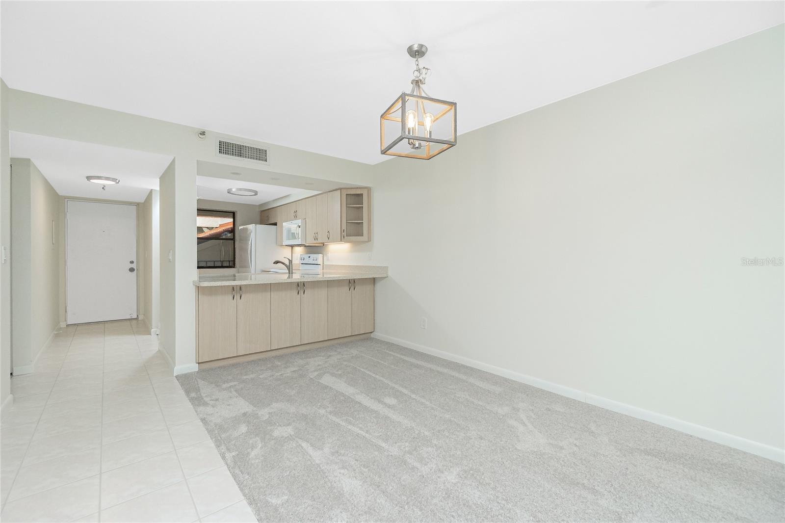 Image 16 of 62 For 1551 Beach Road 212