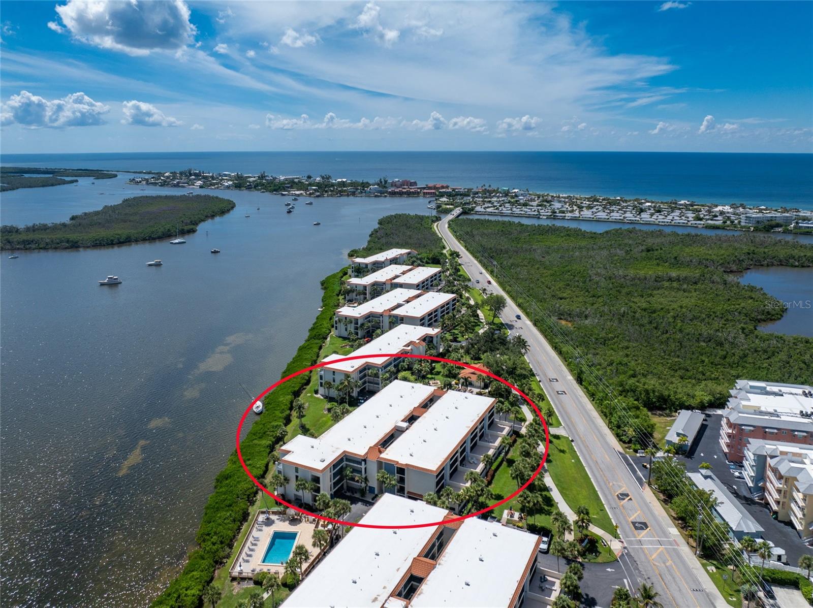 Image 51 of 62 For 1551 Beach Road 212